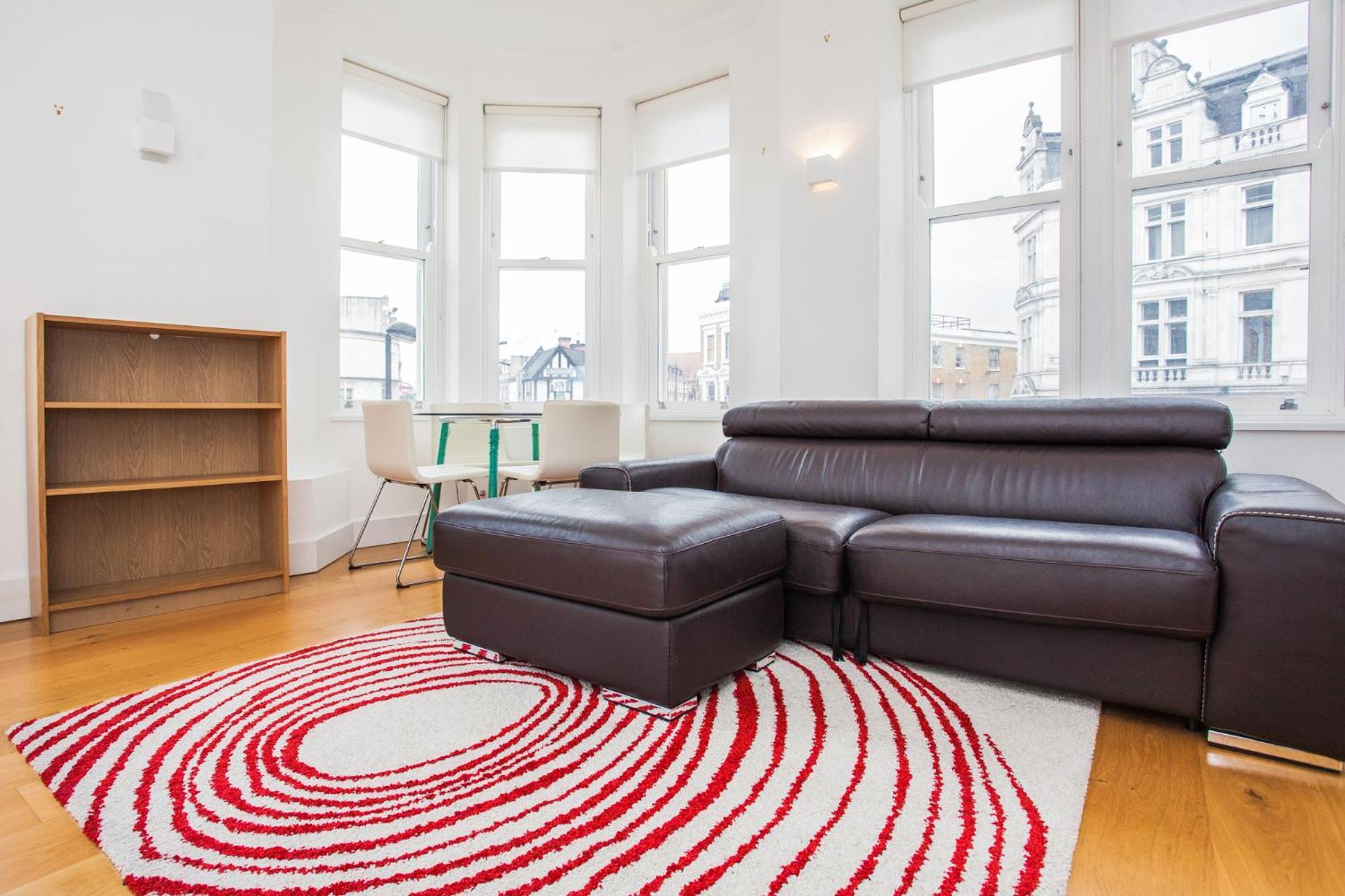 לונדון Homely 1 Bedroom Apartment In The Heart Of Vibrant Camden מראה חיצוני תמונה